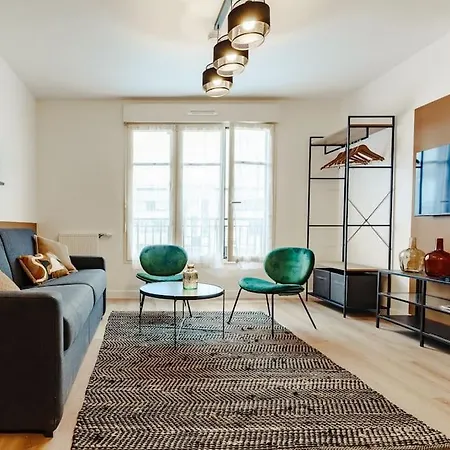 Moderne - Disneyland & Val D'europe * Chessy (Seine-et-Marne)